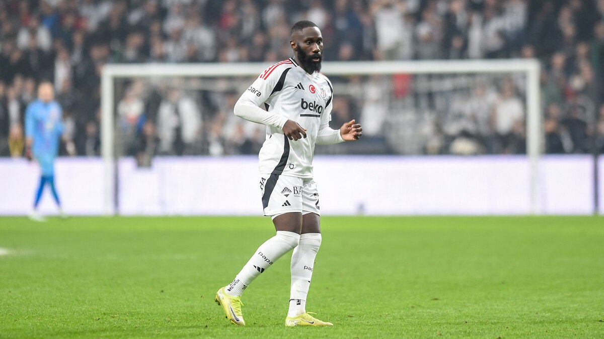 Beşiktaş’ta Onana ve Masuaku yolcu